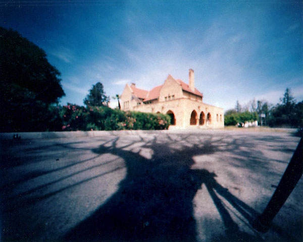 &copy; Thodoris Tzalavras - Pinhole
